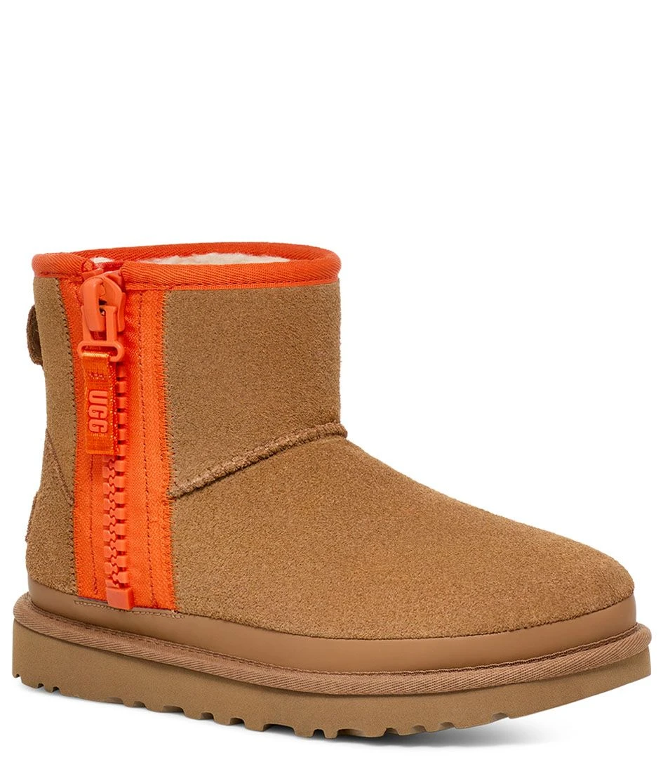 Ugg W Classic Mini Zipper Tape Logo Chestnut 2 Ugg W Classic Mini Zipper Tape Logo Chestnut – Image 2