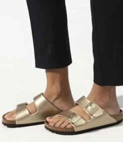 Birkenstock Arizona Narrow Birko-Flor Gold Colored -Chaussures Promotion Boutique birkenstock arizona narrow birko flor goud model2