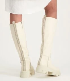 Steve Madden Mana Boot Bone Leather 9 Steve Madden Mana Boot Bone Leather -Chaussures Promotion Boutique manawhite stevemadden tiff 3